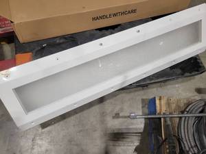 lot 15SK image: Light (602896) Brand Unknown, Untestedas is