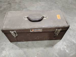 lot 20SK image: Metal Toolbox (602668)