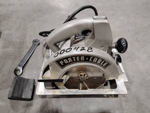 lot 21SK image: Porter Cable Saw (602660) 6.5 Builder Saw