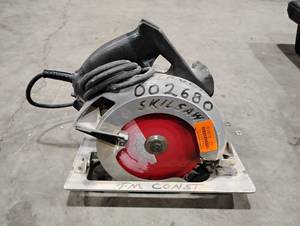 lot 46SK image: Skil Saw Professional 6.5 Circular Saw (602771)
