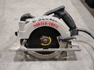 lot 47SK image: Porter Cable 7.25 Heavy Duty Circular Saw (602770)