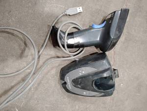 lot 100SK image: Barcode Scanner and Charger (602907)