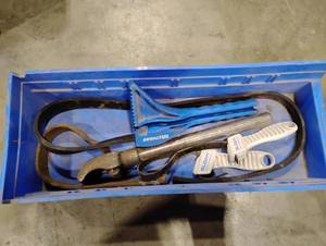 lot 112SK image: Lot of Misc. Parts and Tools (602809)