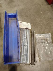 lot 114SK image: Lot of Misc. Parts (602812)