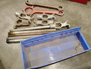 lot 121SK image: Lot of Misc. Tools (602806)