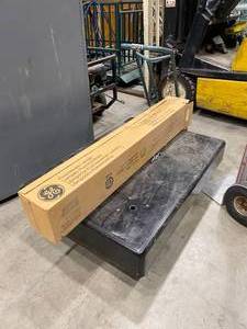 lot 143SK image: Case Of LEDs (603483)