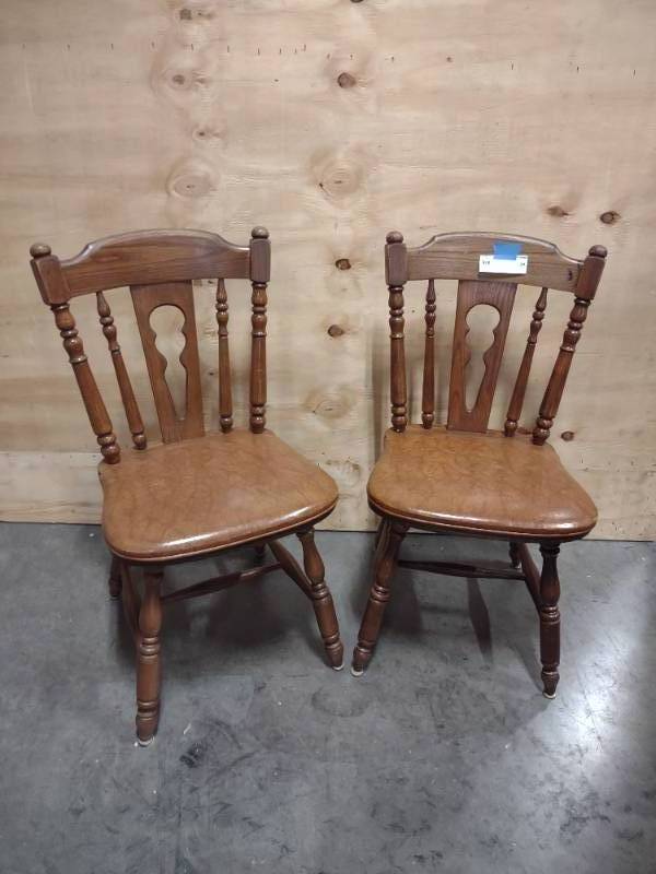 lot 39 image: Matching Wood Spindle-Back Side Chairs Leather Seat