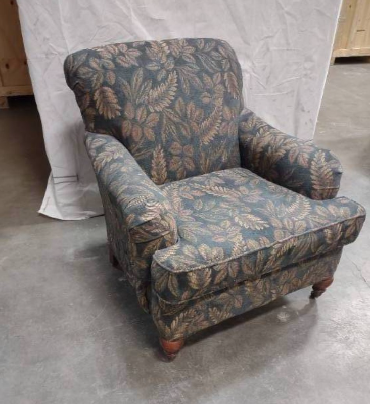 lot 43 image: Upholstered Arm Chair