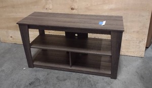 lot 31 image: Tv Stand