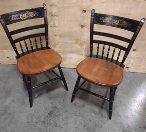 lot 32 image: 2 Vintage L Hitchcock Black and Maple Stenciled Side Chairs