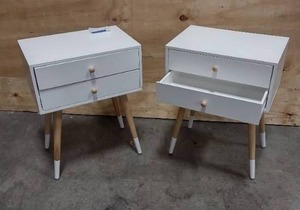 lot 73 image: 2 Matching 2 Drawer End Tables