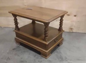 lot 85 image: Wooden End Table with Drawer