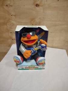 lot 80 image: Fisher-Price Rock & Roll Ernie