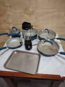 lot 130 image: Assorted Kitchen items Pots and Pans Hamilton Beach Personal Blender 14 oz Travel Cup with Lid