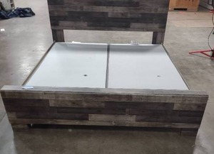 lot 154 image: Grey Faux Pallet Wood King Bed Frame Head and Footboard with Split Box Spring
