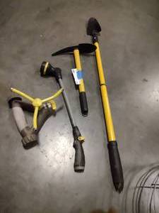 lot 173 image: Sprinkler Wand Garden tools Sprinkler