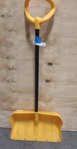 lot 167 image: Snow Shovel