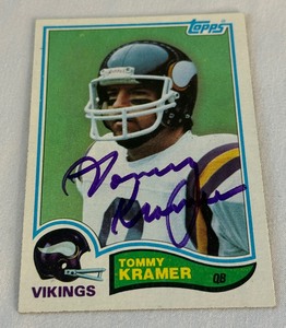 lot 81 image: Tommy Kramer Autographed 1982 Topps Minnesota Vikings Football Card