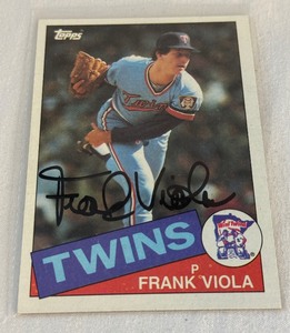 lot 82 image: Frank Viola Autographed 1985 Topps Minnesota Twins Baseball Card