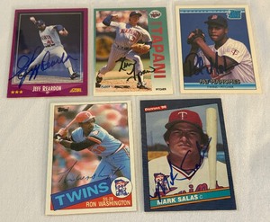 lot 85 image: (5) Minnesota Twins Autographed Baseball Cards - Reardon, Tapani, Mahomes, Washington, Salas