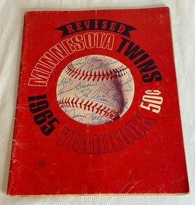 lot 121 image: 1965 Minnesota Twins Vintage Baseball Yearbook