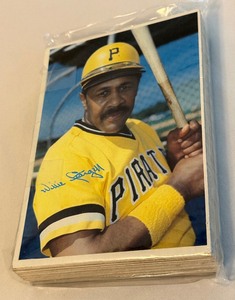 lot 144 image: 1980 Topps Giant Complete Set of 60 Cards - Vintage Baseball