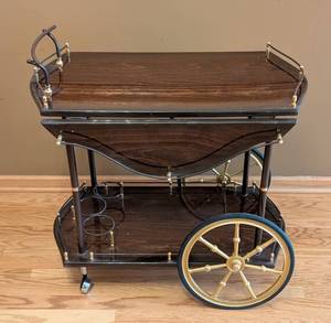 lot 16 image: ML - Vintage Rolling Bar  Tea Cart  Trolley Cart
