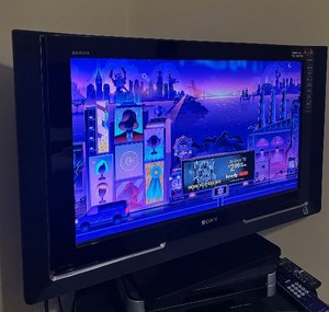 lot 192C image: MB - Sony KDL-32NL140 32-inch Bravia HDTV with Remote & Roku