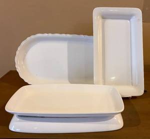 lot 94H image: CerArt Made in Italy White Ceramic Platter Set - 4 Pieces