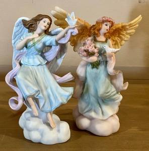 lot 163H image: Ceramic Angel Figurines - Pair, 9 In Tall