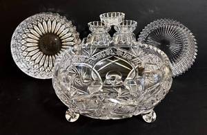lot 179H image: Crystal Glass Bowl Set (Lot of 8)