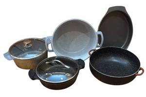 lot 287R image: K - Collection of Pots & Pans by Palm, Imperial, Master Class, Imusa and More