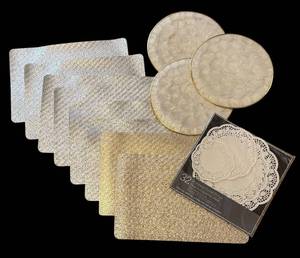 lot 300R image: BR1 - Decorative Placemats and Doilies