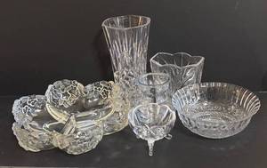 lot 321R image: MB - Crystal and Glass Vases, Bowls and More