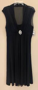lot 390R image: MB - New Jessica Howard Dress - Size 10