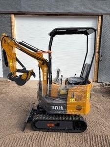 lot 14 image: Unused ATSRT 15R Mini Excavator Gas