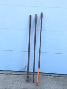 lot 19 image: 1- Ice Chisel & 2 Chisel  Pry-bars