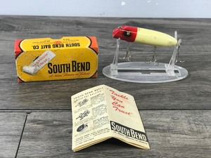 lot 219 image: Collectible South Bend Bass-Oreno Fishing Lure with Box