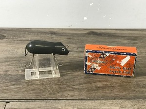 lot 232 image: Collectible Shakespeare Wooden Genuine Swimming Mouse in Box