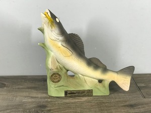 lot 280 image: Vintage Jim Beam Kentucky Bourbon Whiskey Walleye Decanter