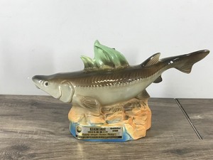 lot 286 image: Collectible 1980 Jim Beam Sturgeon Decanter