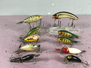 lot 298 image: Lot of 10 Collectible Fishing Lures - Some are Wood - See description for more info
