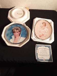 lot 112 image: 2 Princess Diana of Wales plates (1 has certificate of authentic)