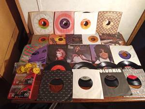 lot 161 image: Rock n Roll 45 vinyl records including Prince and more