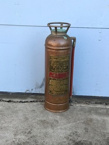lot 385 image: Vintage Copper  Brass Fire Extinguisher