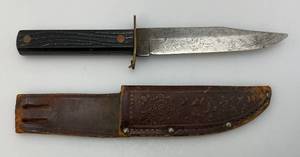 lot 219 image: Vintage Hammer Brand Fixed Blade Knife with 5 Blade And Leather Sheath