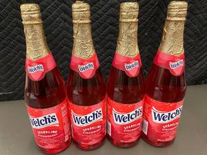 lot 63 image: TN 8 - Sparkling Strawberry Juice Cocktail - Welchs