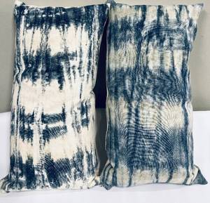 lot 312 image: Indigo Linen Throw Pillows & Abstract Pattern - Made in India & Set of 2