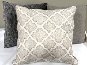 lot 325 image: Throw Pillow - Gray & Ivory Geometric Trellis Pattern