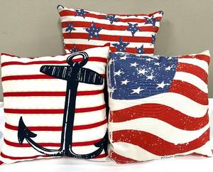 lot 328 image: Patriotic Throw Pillows - Anchor & American Flag - Set of 3